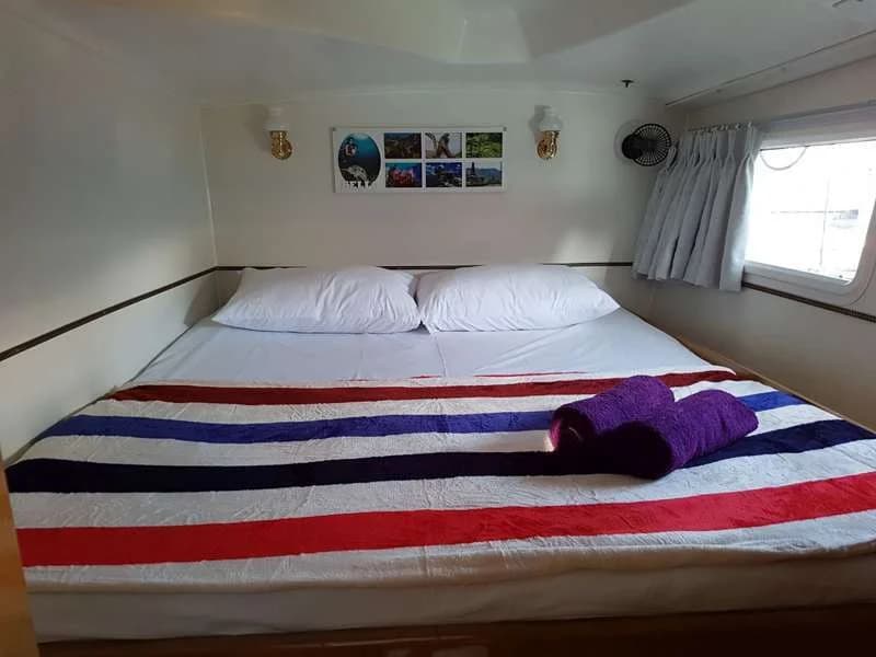 Luxury Catamaran Lagoon 380S Sailing Experience